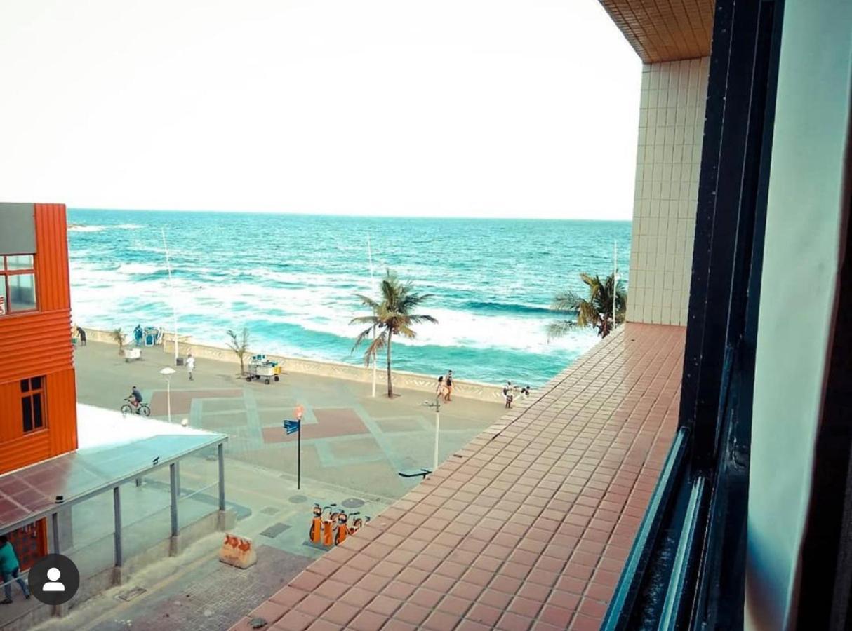 Farol Barra Flat. Vista Mar No Circuito Do Carnaval . Em Frente A Praia. Apartment Salvador